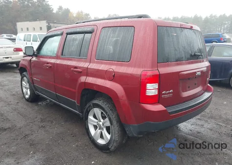 2016 Jeep Patriot Latitude z USA, uszkodzony, nr VIN 1C4NJRFB0GD674460